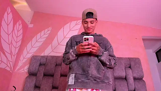 Chatroom XXX en direct de wesley_boyy_