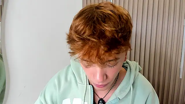 Chat XXX ao vivo de Tomy_Rox