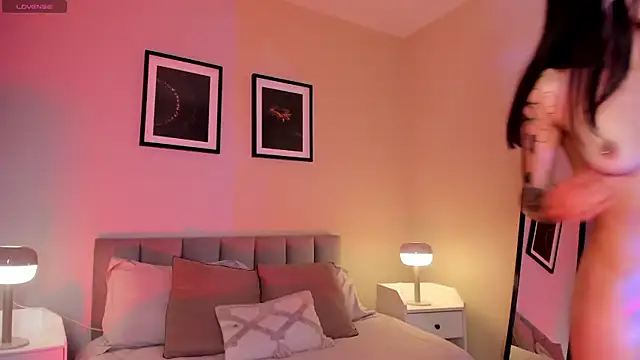Violetta_Nur 라이브 XXX 채팅