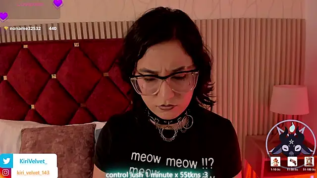 Kiri_Velvet Chat XXX in diretta