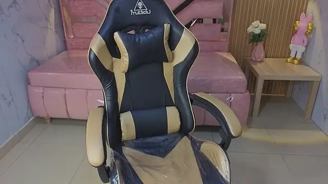 Isaa_s' Webcam Show