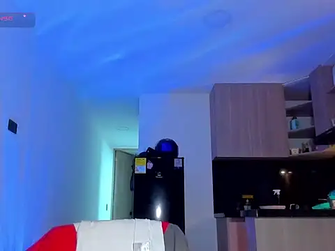jacob_lautnerr Show in webcam