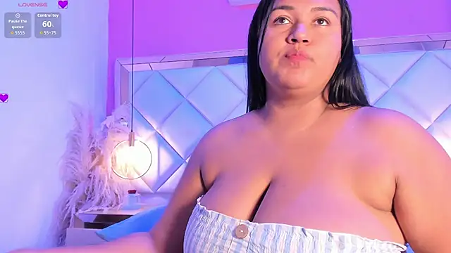 عرض كام Dojaaiisha