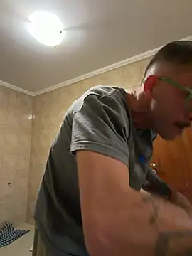 XXX chat uživo modela MeladoDiMel