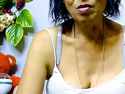 Chat +18 de Hot_queen58 ao vivo