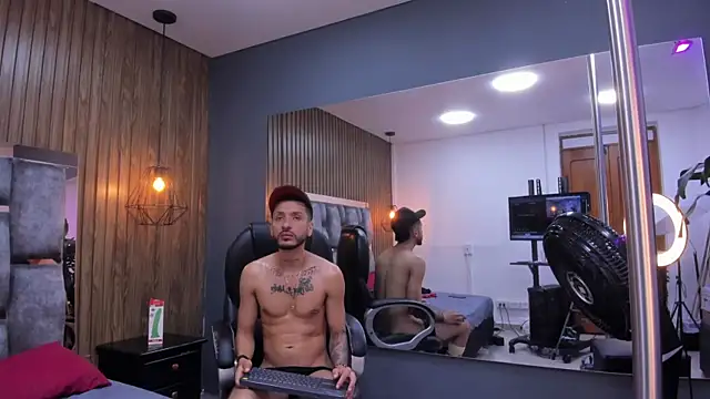 Chat +18 de denis_winslow ao vivo