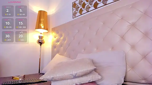 XXX chat uživo modela nina_joyce