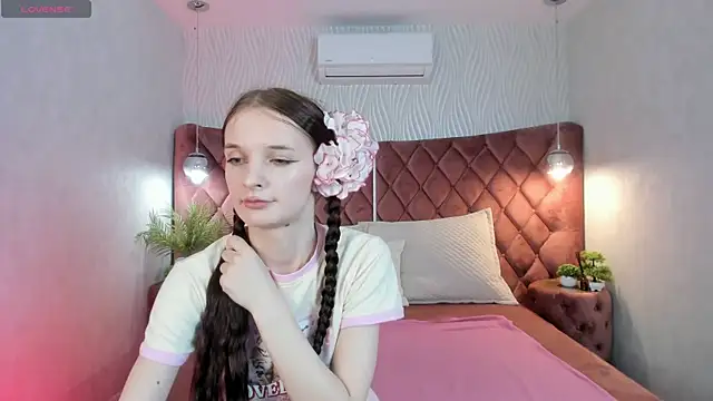 AliciaCore – Naživo XXX chat