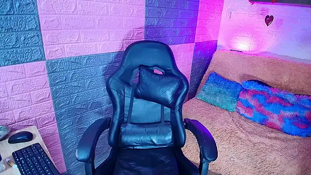 XXX chat uživo modela _Kataleya_Cute