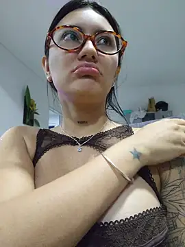 Roma_xxx 现场XXX聊天