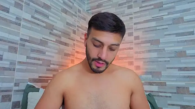joelcallvil1 Show in webcam