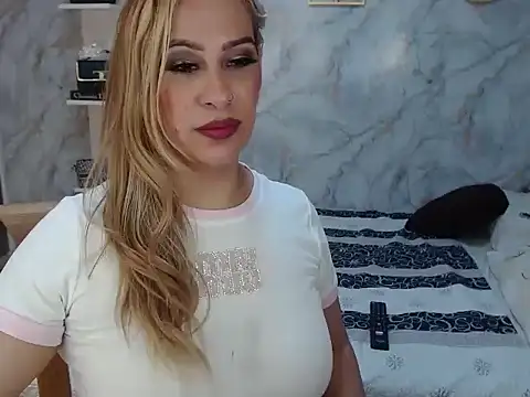 electra_gold Adlı Modelin Canlı XXX Sohbeti