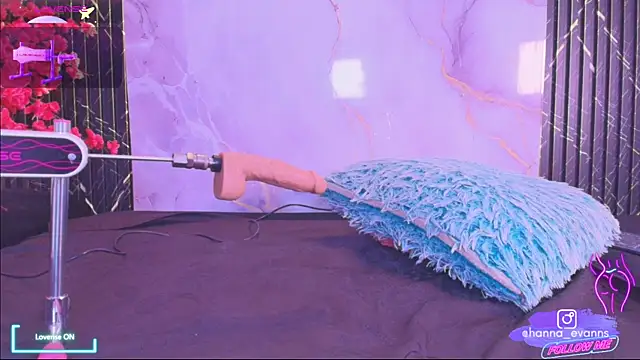 Hanna_Evaanss' Webcam Show