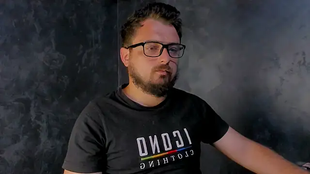 XXX chat uživo modela CLOUDYMARK