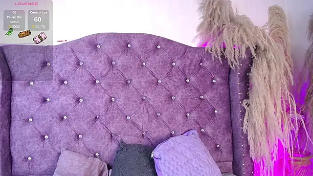 عرض كام Violet_Collins1