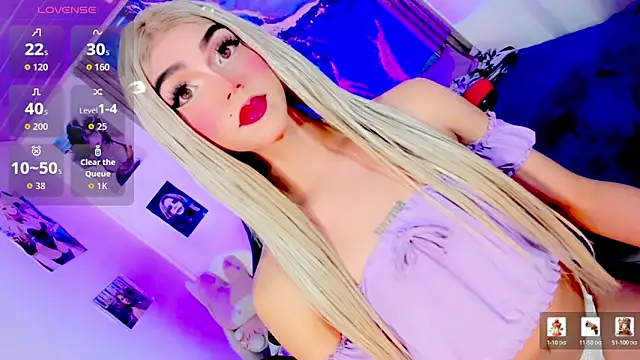 blonde_queen- Show in webcam