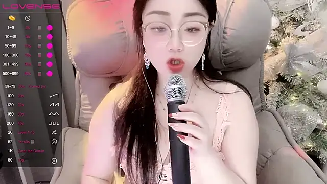 Monica-666888-'s Webcam Show