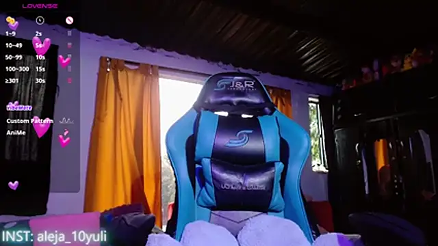 Chat XXX en directo de aleja_1028