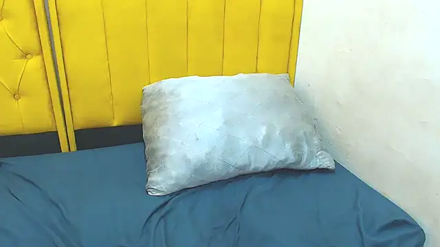 NAUGHTYNATASHAXX34 чат на живо