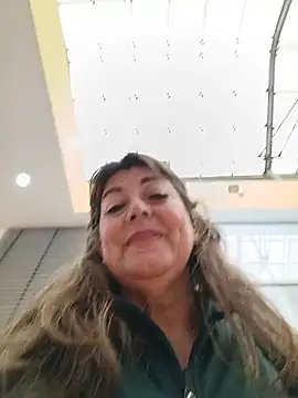 emma_tour Adlı Modelin Web Kamerası Şovu