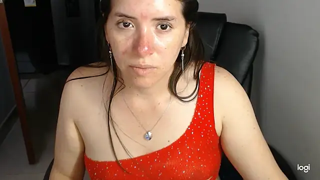 spicey_latina Chat XXX in diretta