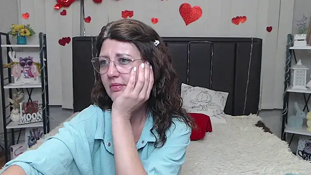 RoseHille Chat XXX live