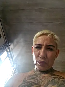 Everlyn_sexxのウェブカメラショー