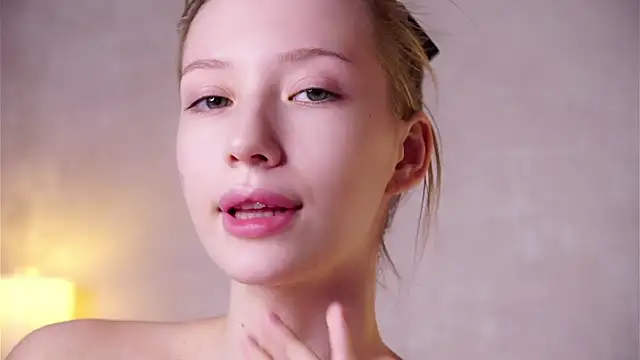 SunnivaCovil Live XXX-Chat