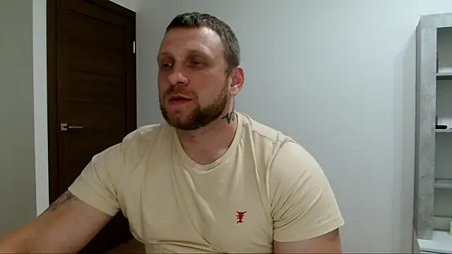 Вебкам-шоу B-L-O-N-D