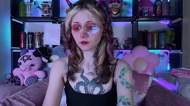 _Devill_Baby Live XXX-Chat