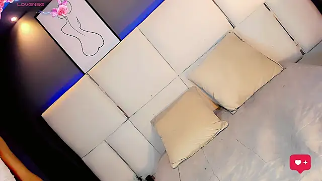 Kornylovee's Live XXX Chat