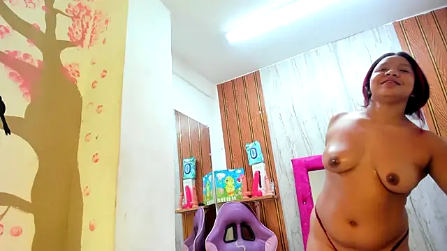 Emily_Coper18 라이브 XXX 채팅