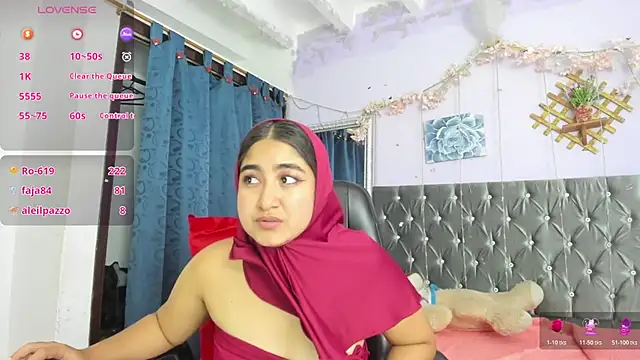 XXX chat uživo modela SamiraAwada