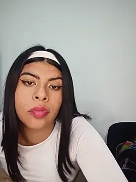 SOFIA-11_ 라이브 XXX 채팅