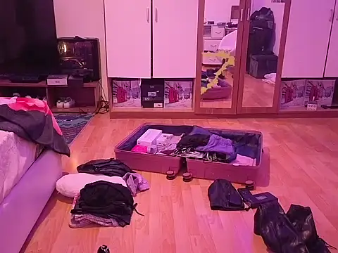 nicole77745 Webcam show