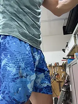 Paul22cm-: διαδικτυακό σόου στην κάμερα