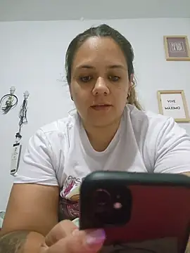 XXX chat uživo modela LoreinnFox