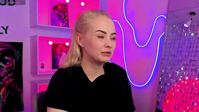 StephanieSweety Adlı Modelin Canlı XXX Sohbeti