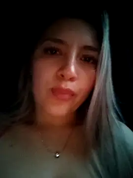 alana_69 Show in webcam