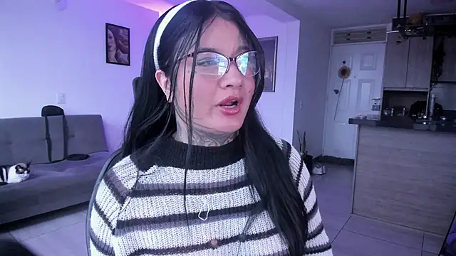 Unatatuada Live XXX-Chat