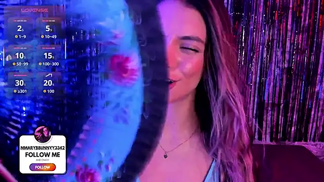 Živá chatovací místnost MaryAnneeXOO