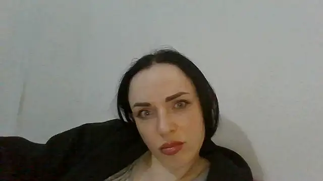Trinsy_Love élő XXX-chatje