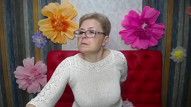 EmiliaGree Chat XXX in diretta