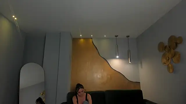 XXX chat uživo modela AliceHarper_