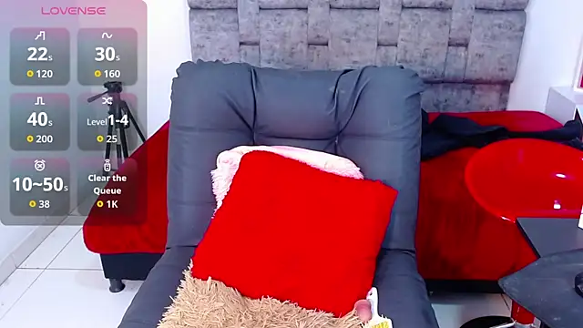 Chatroom XXX en direct de Realbadbxtch_