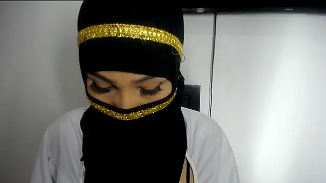 Fox_Loves Chat XXX in diretta