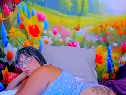 indianroxy 现场XXX聊天