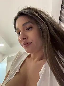 IsabellaEtthan Live XXX-Chat
