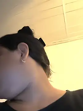 Francesca_ferrari লাইভ XXX চ্যাট