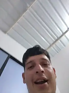 FerneyManti's Webcam Show